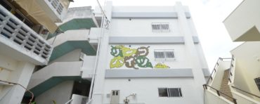 【可能】登野城4号線沿い、小ぶりながら設備はしっかりしたお部屋。通学や買物に大変便利な立地です♪