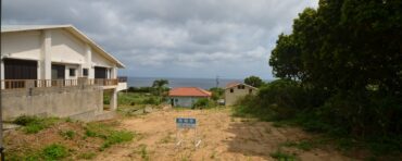 美しい海と自然が織りなす景勝地、川平山原147坪の売地。別荘や民泊に人気の地域です。